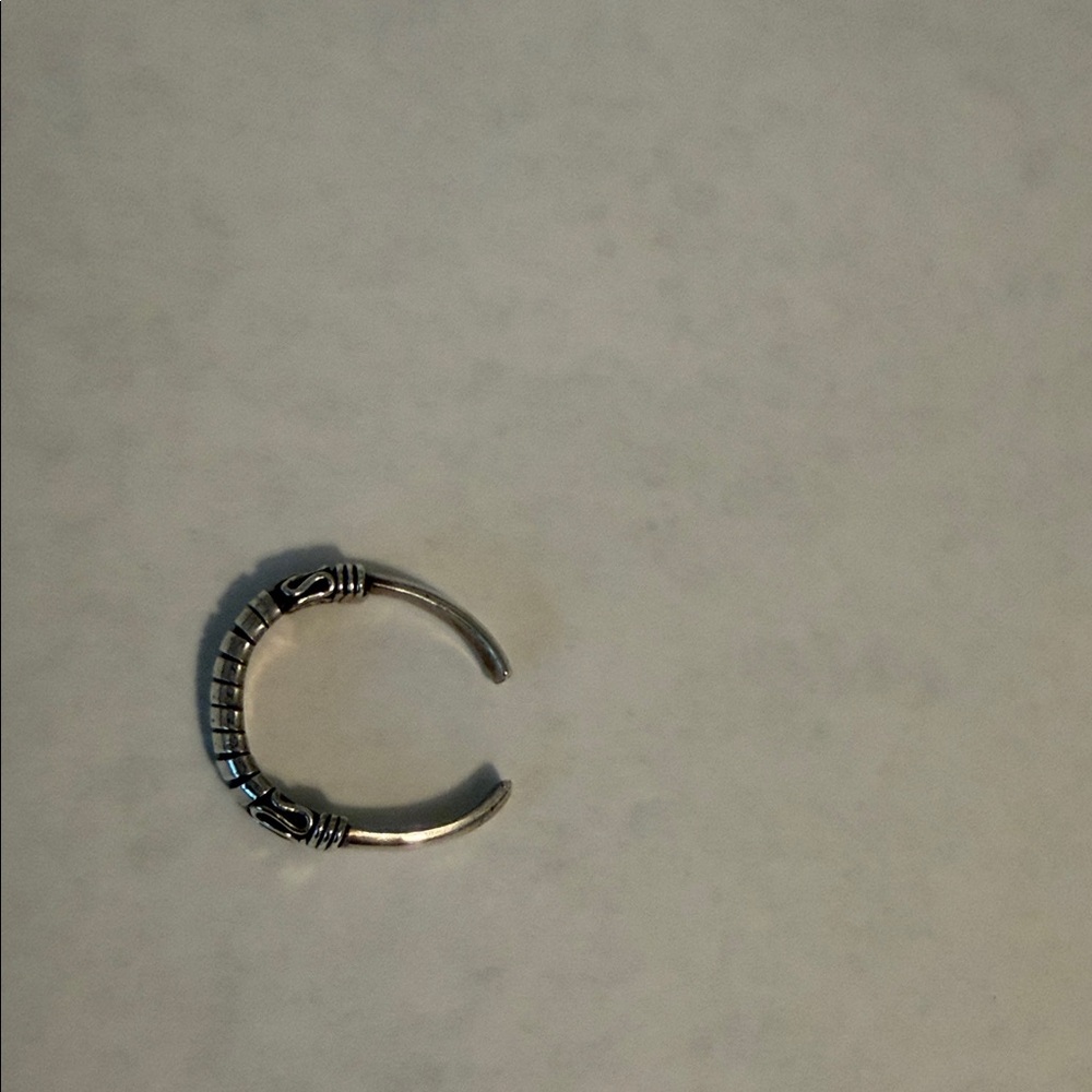Sterling silver toe ring.